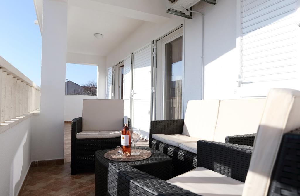 Apartments Andelic Vinisce Exterior photo